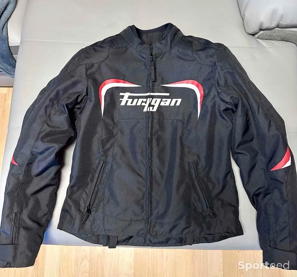 Blouson moto Furygan cyane d'occasion Ajouté le : 10/04/2024