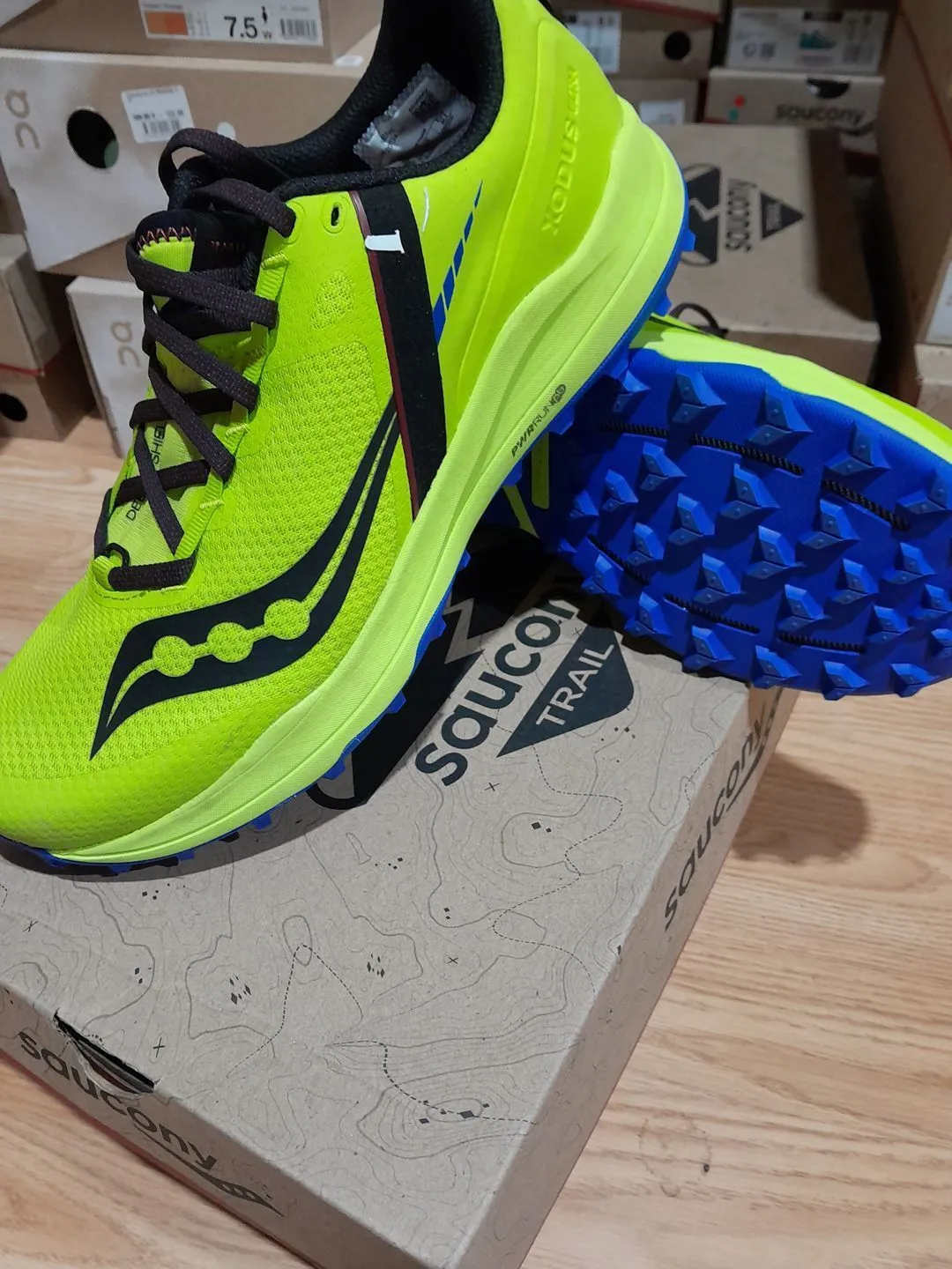Chaussures de Trail Saucony  44.5
