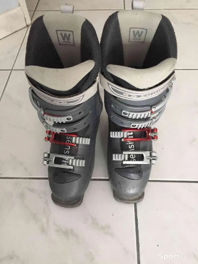 Chaussures  d'occasion Ajouté le : 04/02/2023