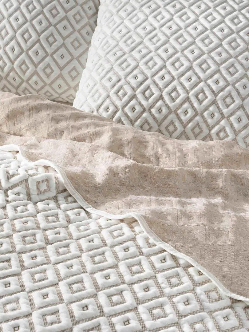 Couvre lit Joanna 220x240cm - Beige