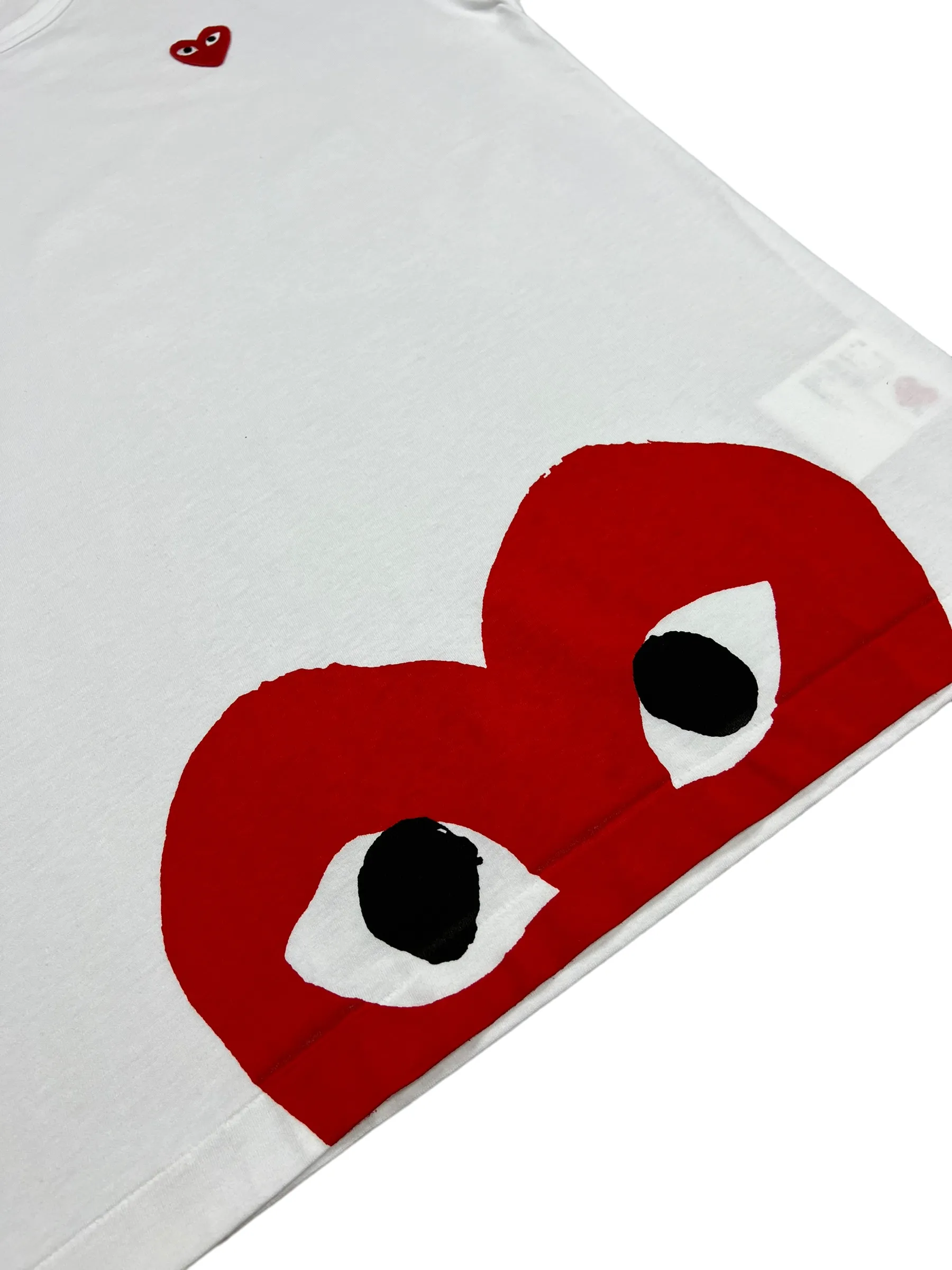 TEE-SHIRTS COMME DES GARONS PLAY