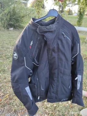 Veste moto Furygan d'occasion Ajouté le : 10/09/2023